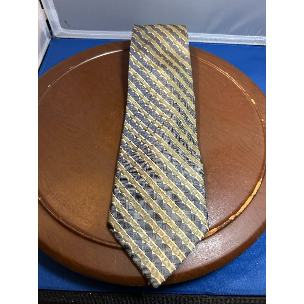 Haggar Black Label Gray Men's 100% Silk Tie Striped Necktie